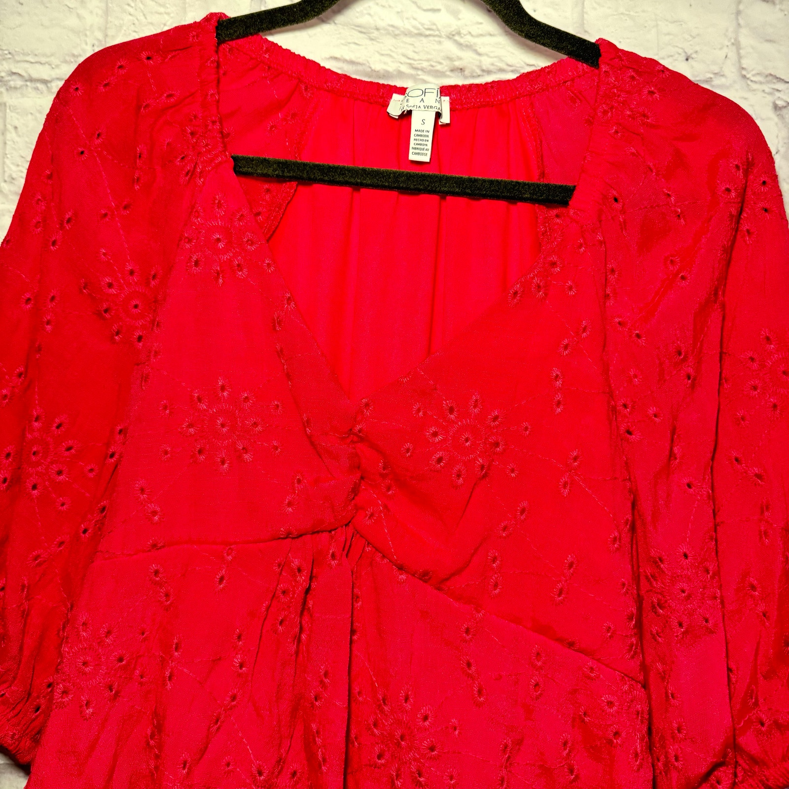 Sofia Jeans Hot Pink Blouse With Elastic Underbust And Vneck Sz S